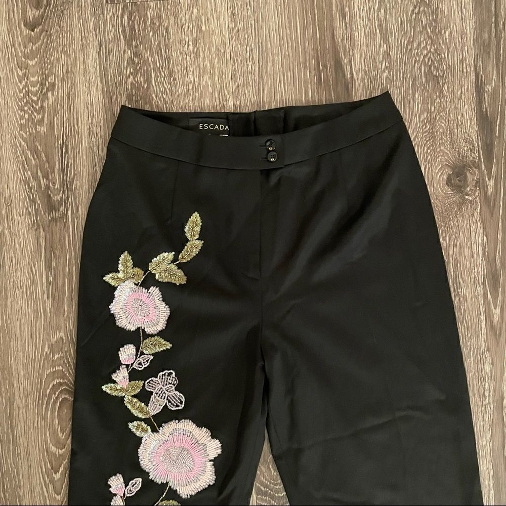 Escada floral beaded embroidered slacks - Picture 5 of 7
